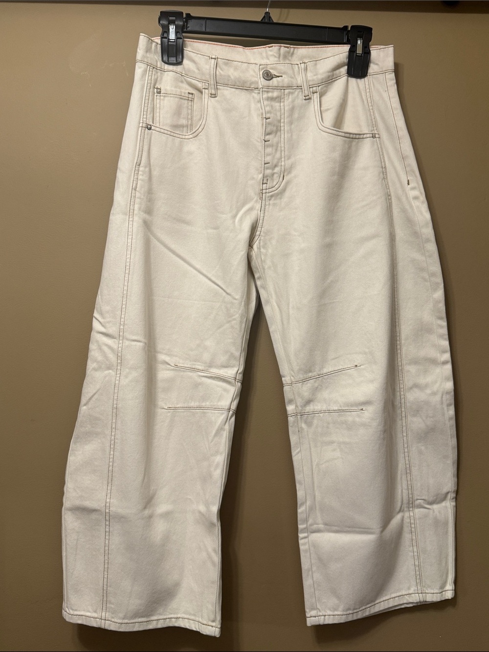 eesome Cream barrel Jeans for Women